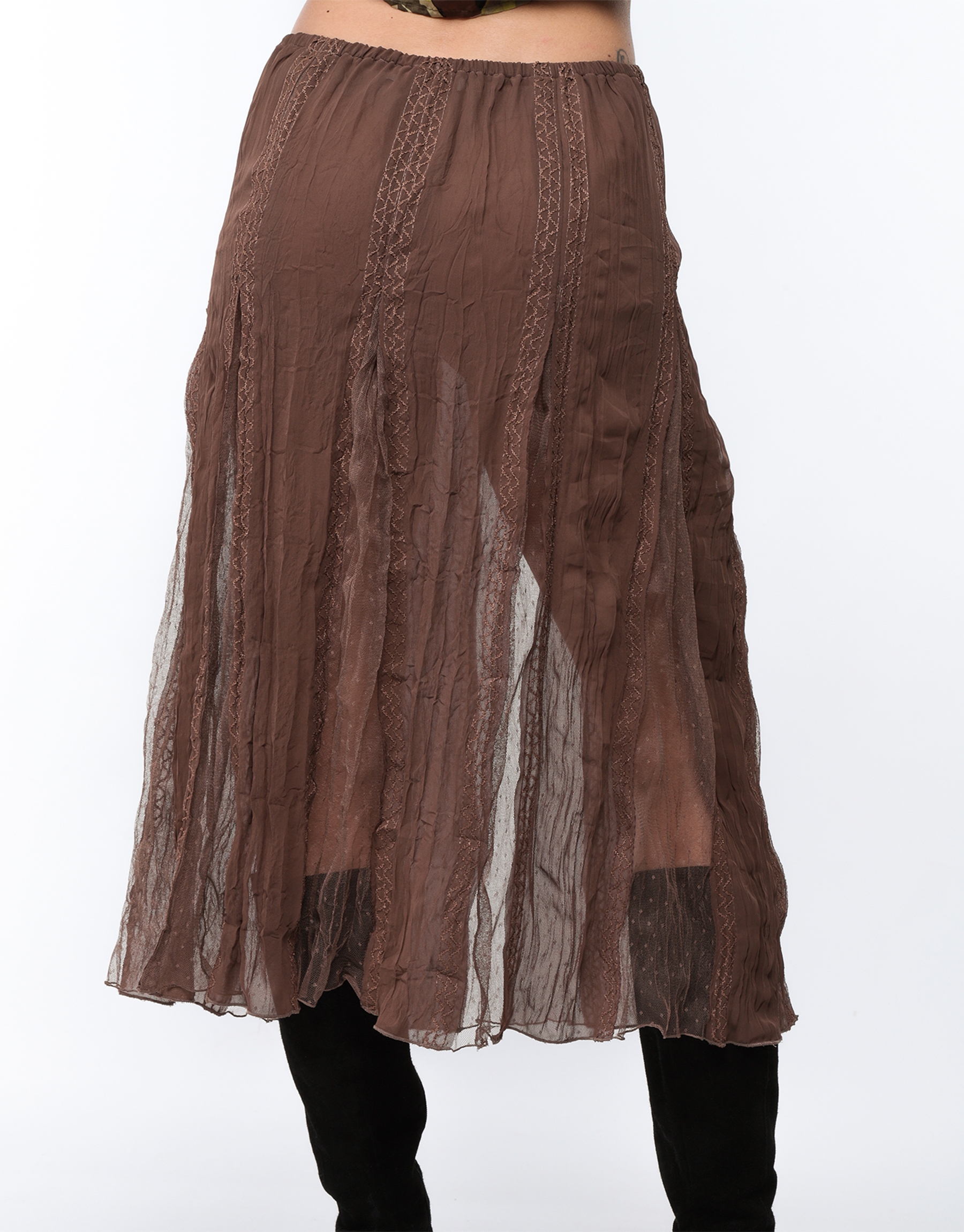 Hollow pleated skirt in embossed silk and brown spirit point tulle